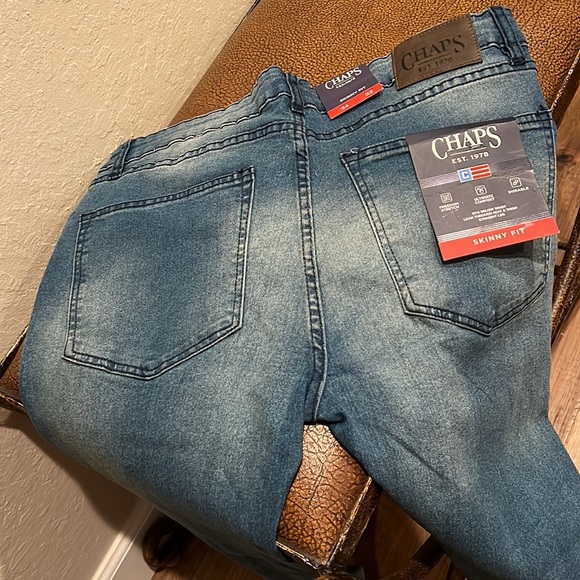 Brand New Chaps Skinny Fit Freedom Stretch Ultimate Comfort Stone Washed Jeans! - Picture 2 of 8